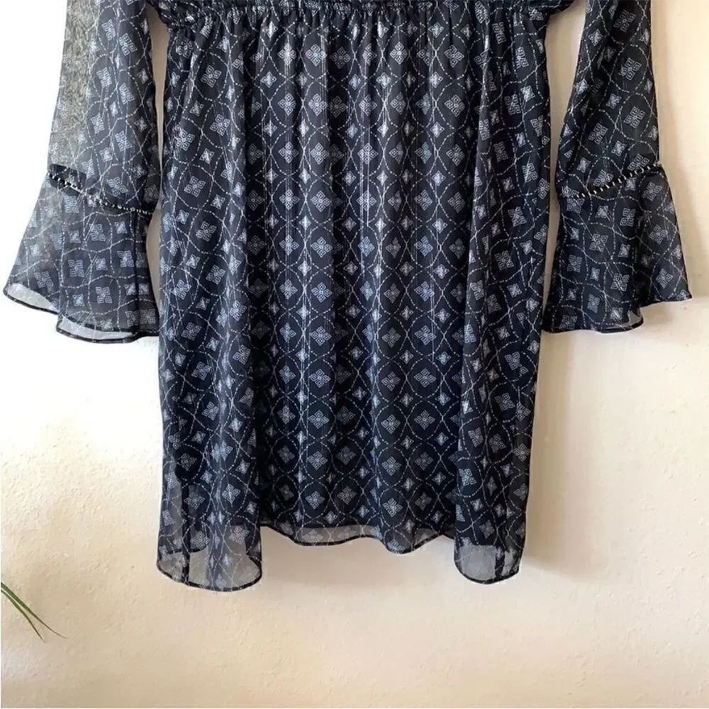 AQUA Button Down Pattern Long Sleeve Dress - Picture 11 of 12
